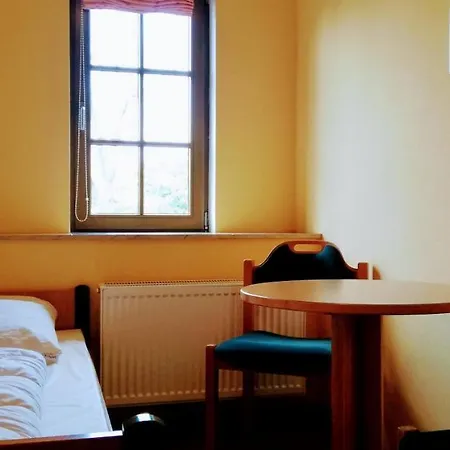 Christliche Jugendbildungs- Und Begegnungsstatte Schloss *