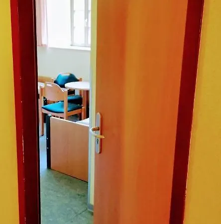 Christliche Jugendbildungs- Und Begegnungsstatte Schloss Hostel