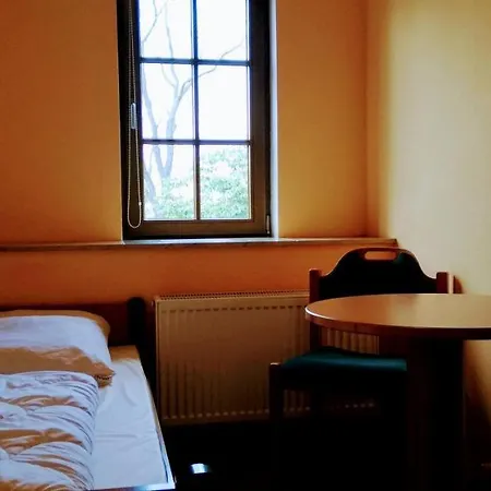 Christliche Jugendbildungs- Und Begegnungsstatte Schloss Hostel Mansfeld