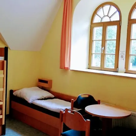 Hostel Christliche Jugendbildungs- Und Begegnungsstatte Schloss