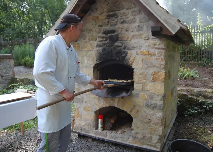 Christliche Jugendbildungs- Und Begegnungsstatte Schloss Mansfeld