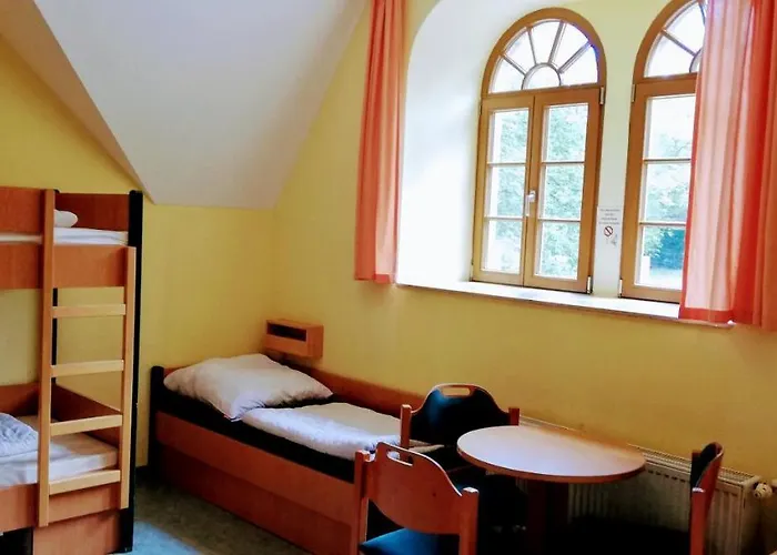 Hostel Christliche Jugendbildungs- Und Begegnungsstatte Schloss