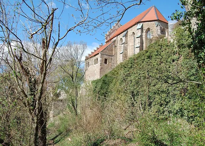 Christliche Jugendbildungs- Und Begegnungsstatte Schloss *